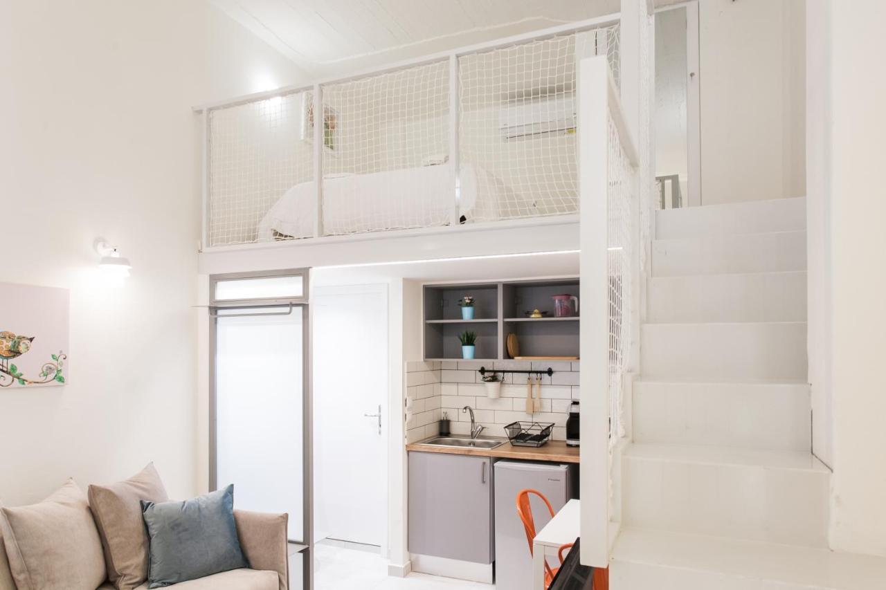 Relax In This Funky Loft Next To Metro! Atény Exteriér fotografie